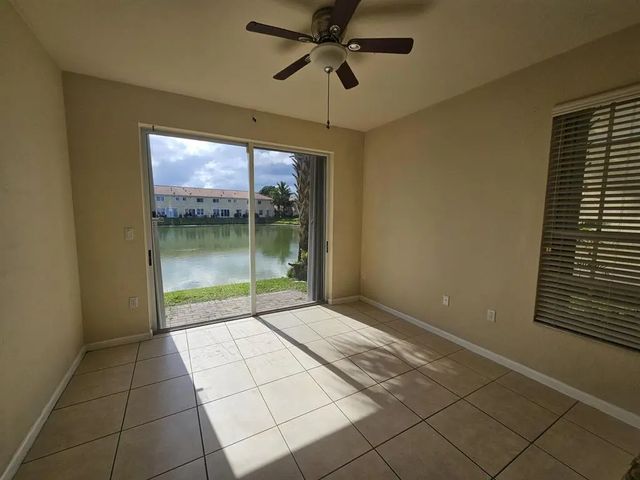 3 of 9 - 3255 Nw 31st Terrace, Oakland Park, FL