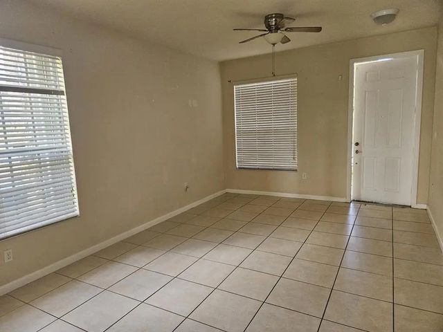 4 of 9 - 3255 Nw 31st Terrace, Oakland Park, FL