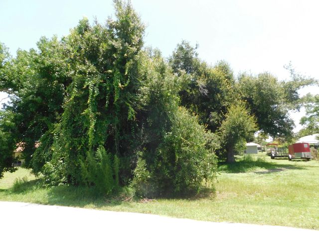 2 of 3 - 5212 Paleo Pines Circle, Fort Pierce, FL