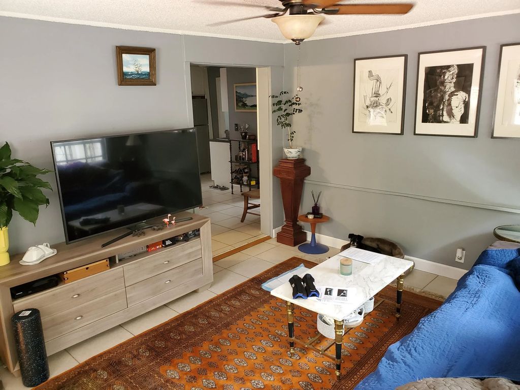 415 Ne 8th Avenue #cottage On Alley, Fort Lauderdale