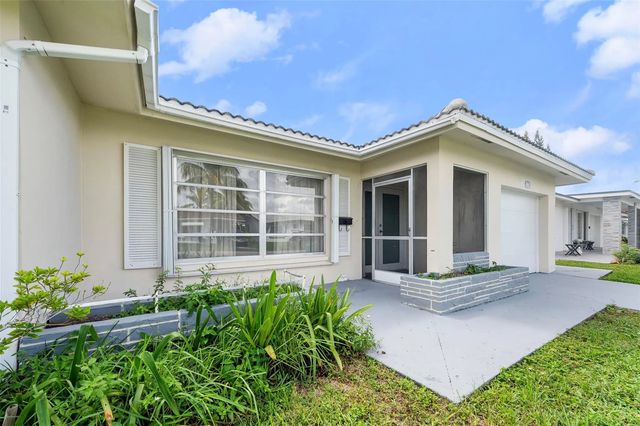 2 of 20 - 8604 Nw 57th Court, Tamarac, FL
