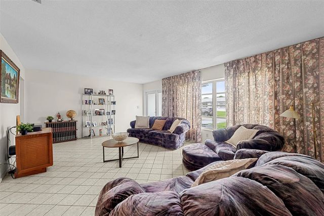 5 of 20 - 8604 Nw 57th Court, Tamarac, FL