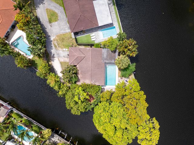 2060 Nw 37th Street, Oakland Park