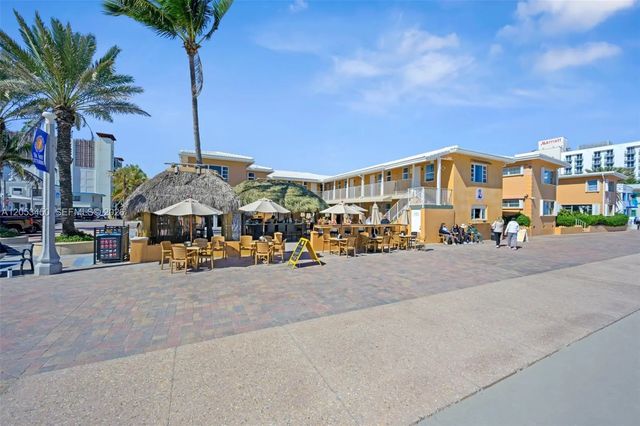 5 of 32 - 2300-2325 N Surf Road, Hollywood, FL