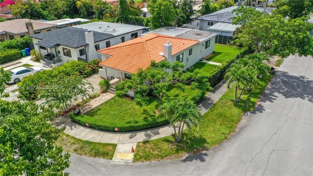3 of 28 - 3640 Sw 11th Street, Miami, FL