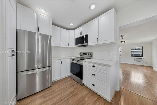4 of 28 - 3640 Sw 11th Street, Miami, FL