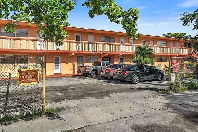 19000 Ne 3rd Court #405, Miami