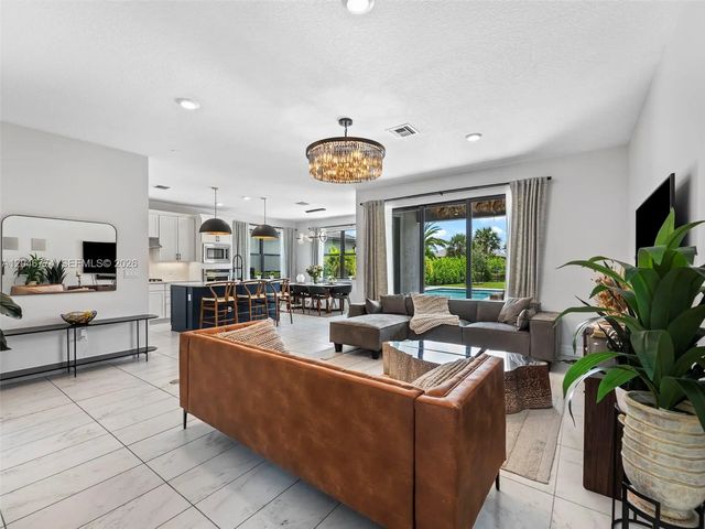 4 of 61 - 4482 Silverwood Lane S, Oakland Park, FL