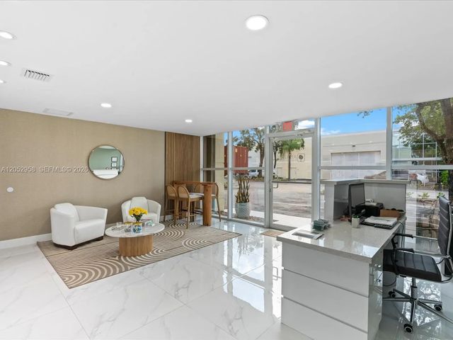 5 of 37 - 8011 Nw 29th Street #8011, Doral, FL