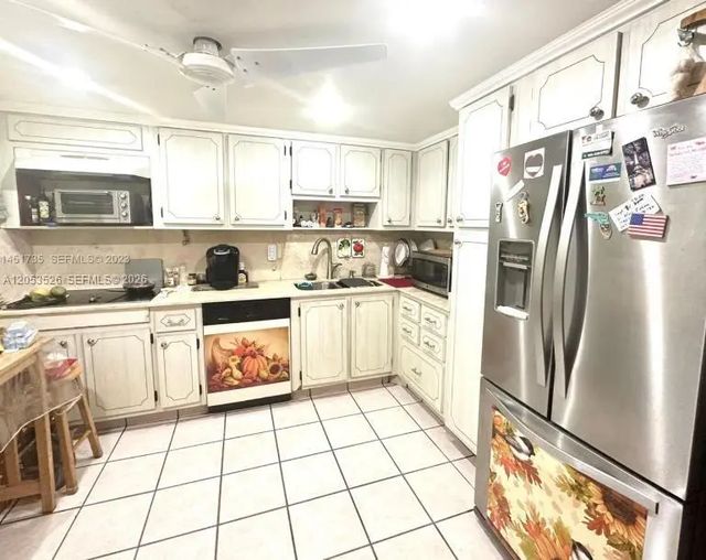 4 of 14 - 1811 Jefferson Street #210, Hollywood, FL
