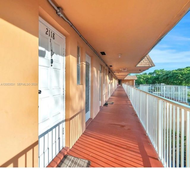 3 of 18 - 19105 Ne 2nd Avenue #2118, Miami, FL