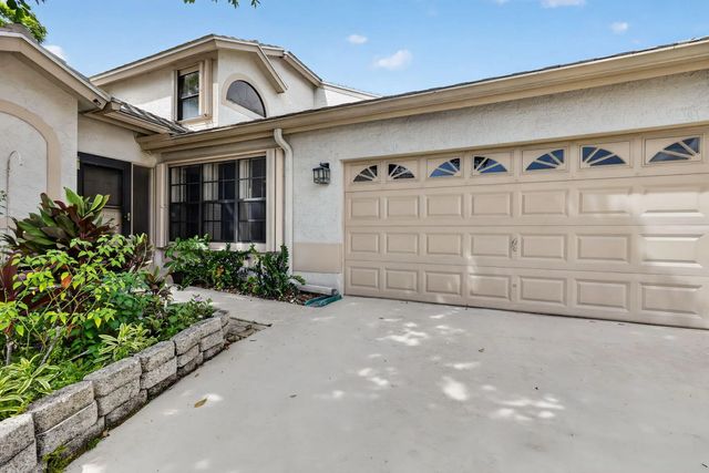 10940 Stafford Circle S, Boynton Beach