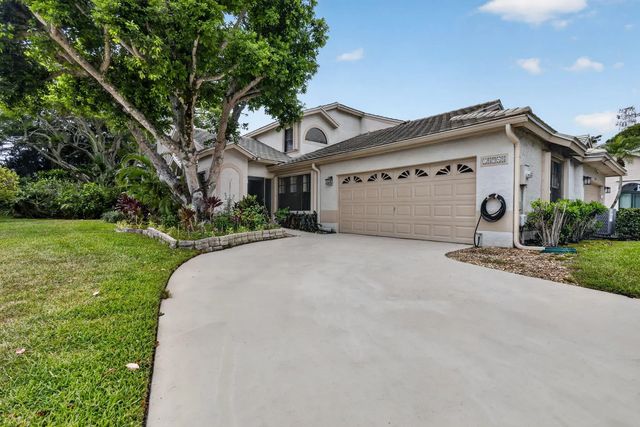 2 of 52 - 10940 Stafford Circle S, Boynton Beach, FL