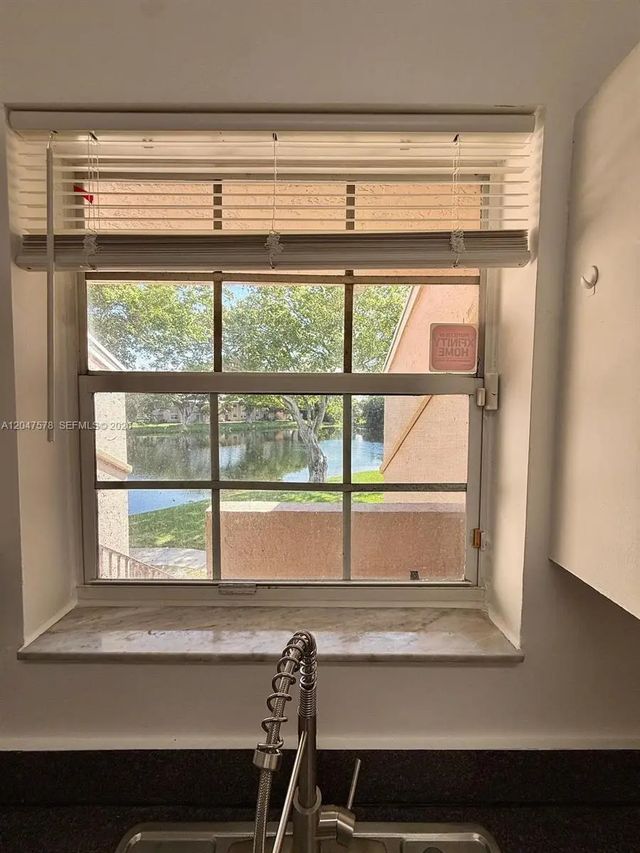 5 of 30 - 2151 Nw 96th Terrace #15g, Pembroke Pines, FL
