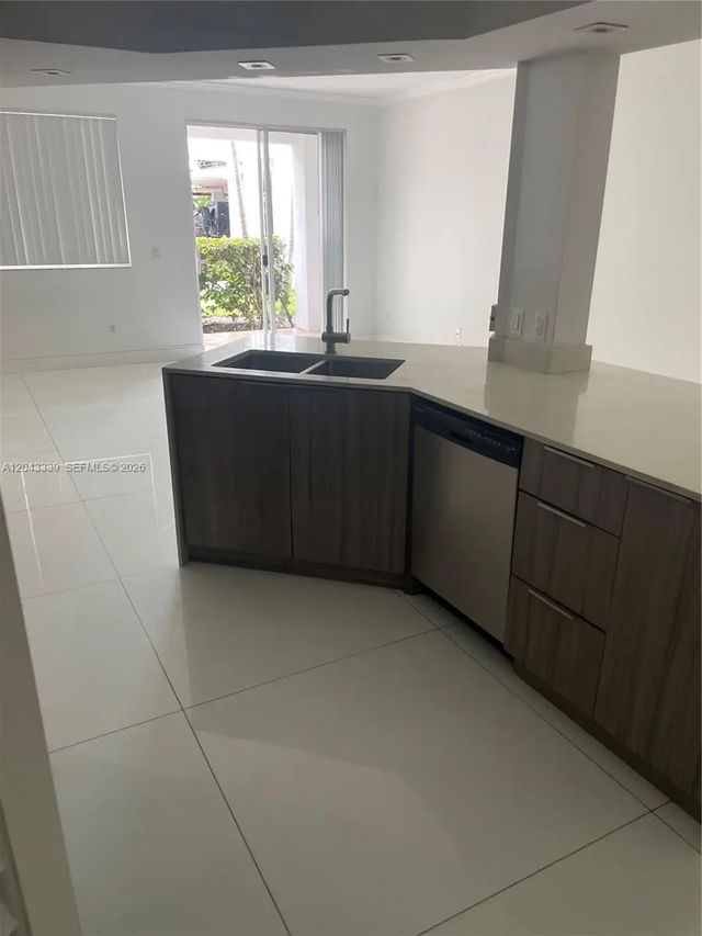 3 of 13 - 3155 Ne 184th Street #8105, Aventura, FL