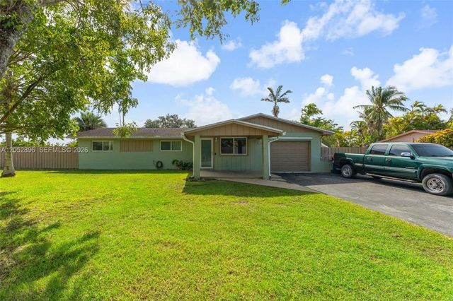 2 of 37 - 27205 Sw 162nd Court, Homestead, FL