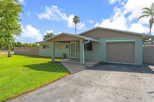 3 of 37 - 27205 Sw 162nd Court, Homestead, FL