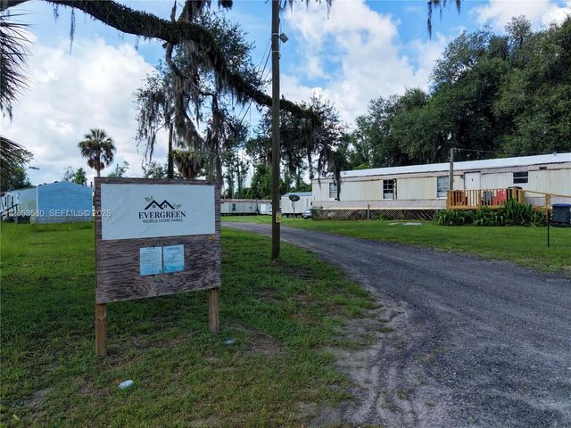 1269 W Roberts Aman Road, 