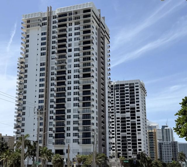 2101 S Ocean Drive #505, Hollywood