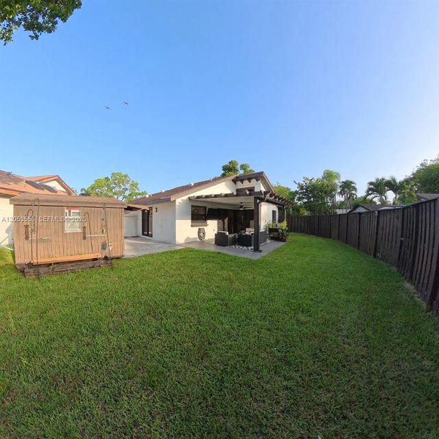 1490 Flamingo Court, Pembroke Pines