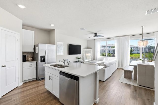 4 of 23 - 5650 Enclave Drive, Mangonia Park, FL