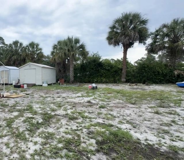 718 Fergusson Lane, West Palm Beach