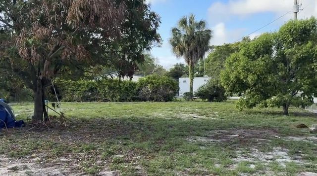 3 of 3 - 718 Fergusson Lane, West Palm Beach, FL