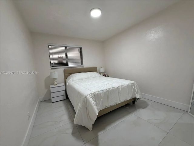 4 of 14 - 4700 Nw 1st Court, Plantation, FL