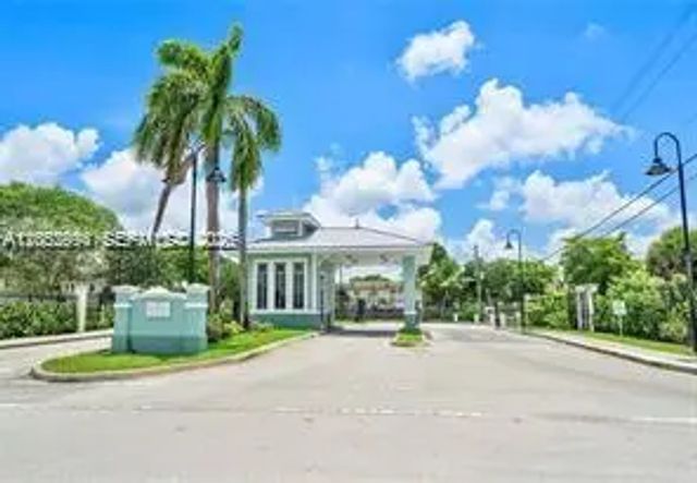 5333 Nw 18th Street #3a, Lauderhill