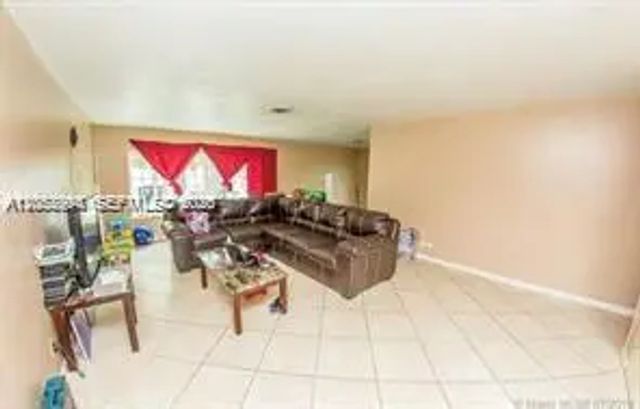 3 of 15 - 5333 Nw 18th Street #3a, Lauderhill, FL
