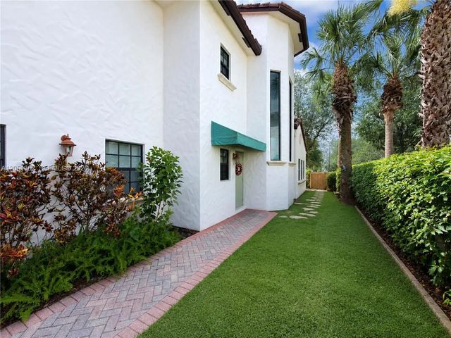 5 of 43 - 2908 Hidden Harbour Court, Dania Beach, FL