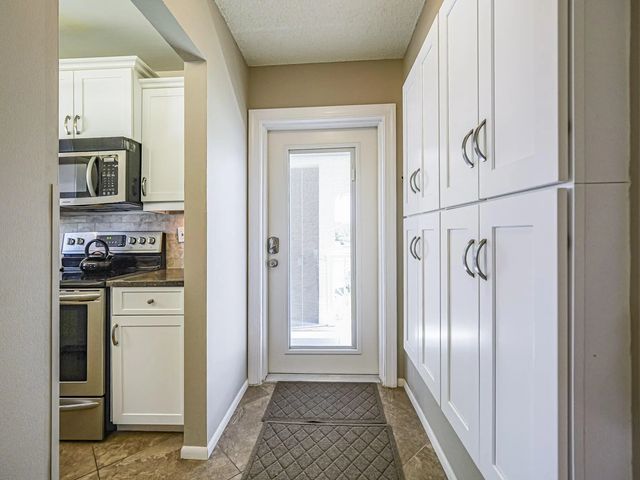 5 of 37 - 106 Spring Lake Court #201, Vero Beach, FL