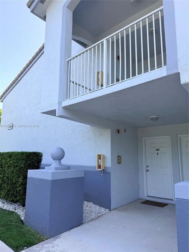 2 of 13 - 2640 S University Drive #101, Davie, FL