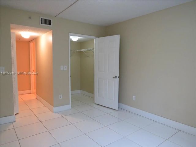 3 of 13 - 2640 S University Drive #101, Davie, FL
