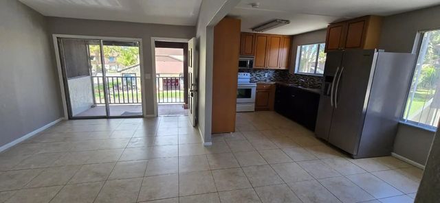 5 of 21 - 5324 Bosque Lane #92, West Palm Beach, FL