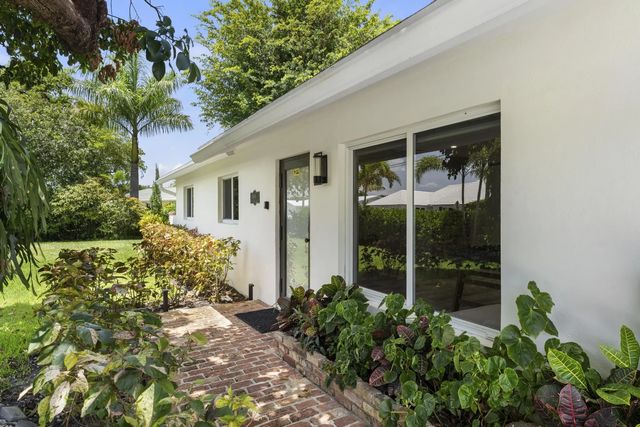 8416 Pine Tree Lane, Lake Clarke Shores