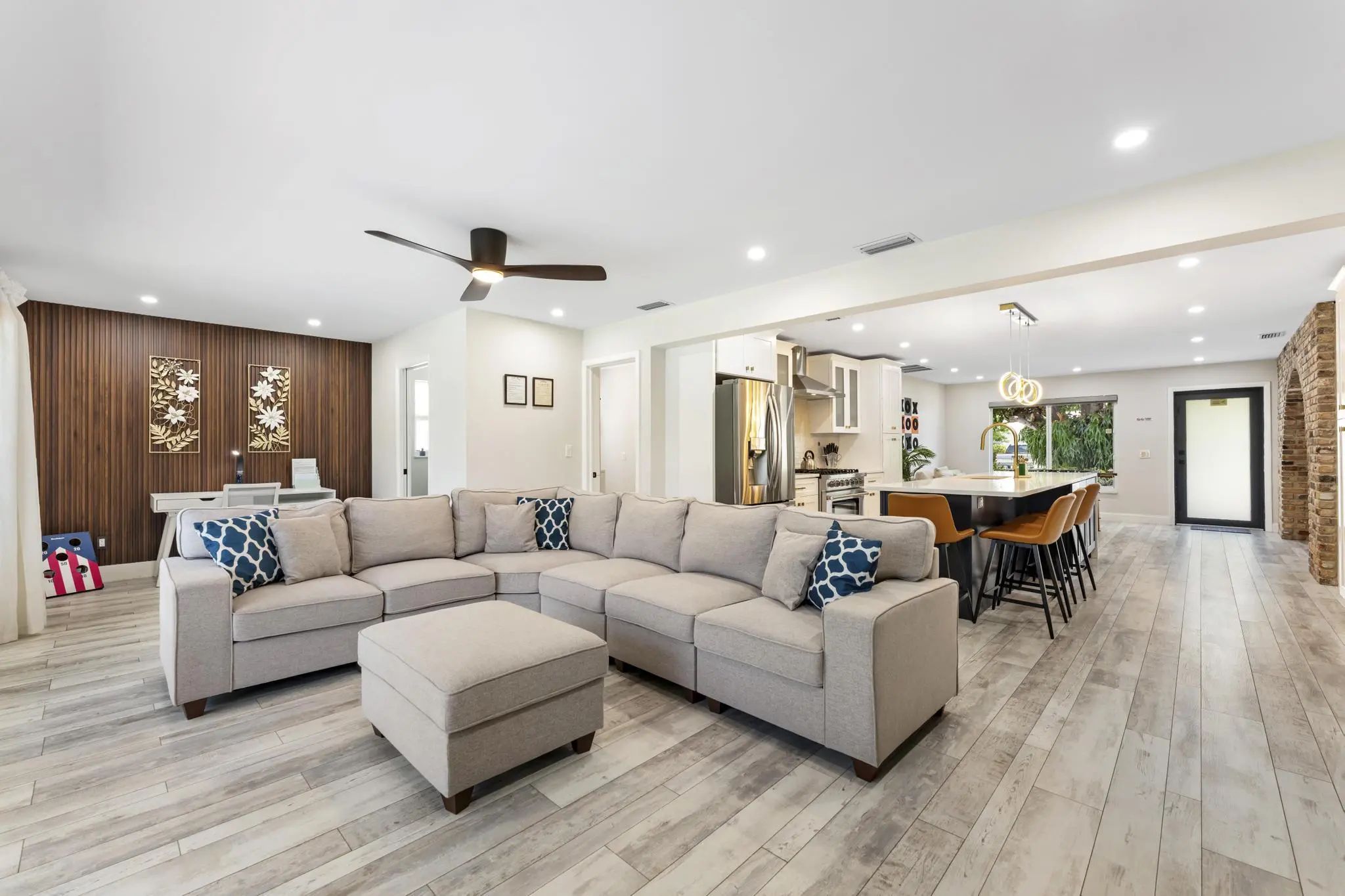 8416 Pine Tree Lane, Lake Clarke Shores, FL, 33406