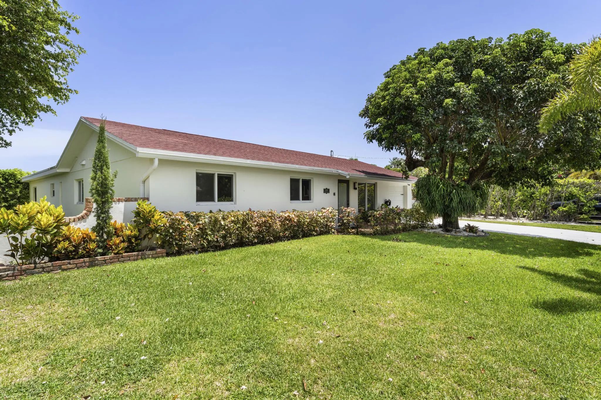 8416 Pine Tree Lane, Lake Clarke Shores, FL, 33406