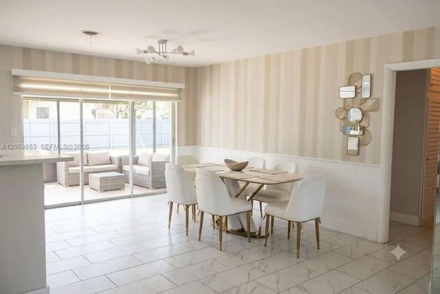5 of 15 - 351 Nw 206th Terrace, Miami Gardens, FL