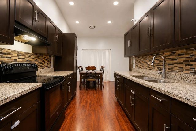 940 Ne 212th Terrace #940-01, Miami