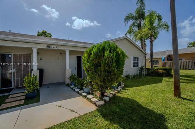 4 of 23 - 940 Ne 212th Terrace #940-01, Miami, FL