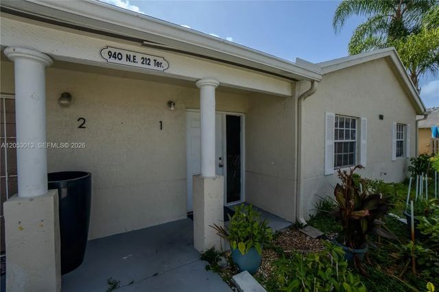 5 of 23 - 940 Ne 212th Terrace #940-01, Miami, FL