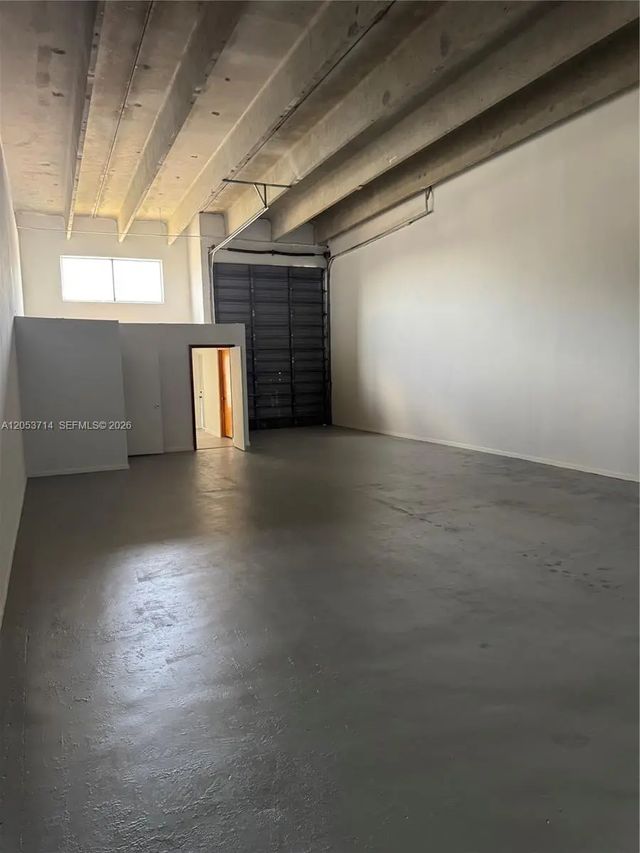 3 of 4 - 1671 W 38th Place #1406, Hialeah, FL