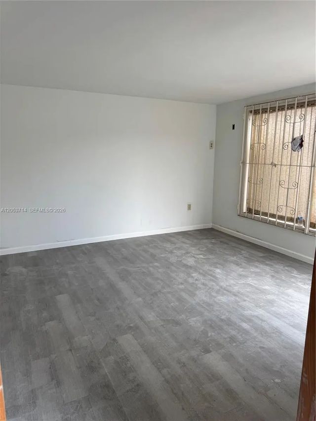 4 of 4 - 1671 W 38th Place #1406, Hialeah, FL