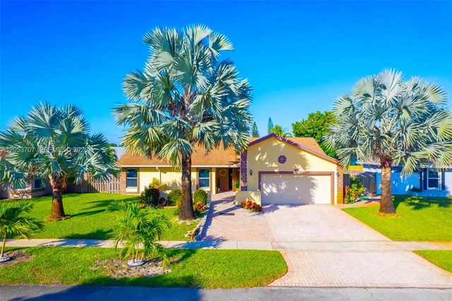 4921 Nw 83rd Avenue, Lauderhill