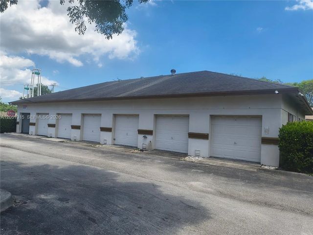 6100 Boulevard Of Champions, North Lauderdale