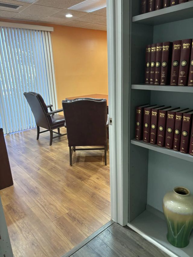 3 of 9 - 1300 N Federal Highway #1070, Boca Raton, FL