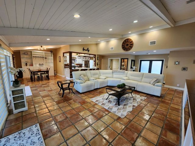 5 of 19 - 7401 Corkwood Terrace, Tamarac, FL