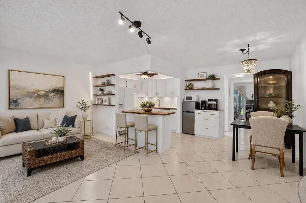 290 Oakridge Q #290, Deerfield Beach