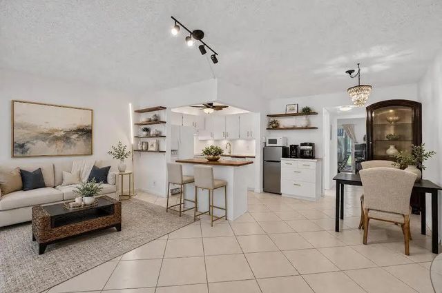 290 Oakridge Q #290, Deerfield Beach